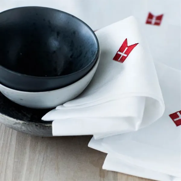 Langkilde & Søn - Fødselsdagsserviet i stof med dannebrog